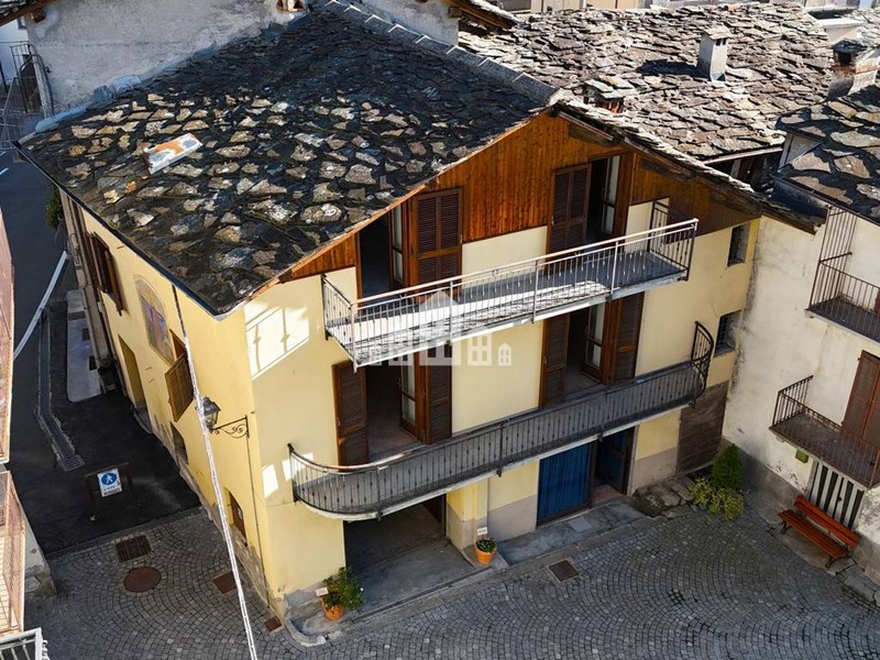 Casa Indipendente in Vendita a Sparone, 59'000€, 135 m²