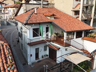 Casa Indipendente in Vendita a Burolo, 55'000€, 72 m², con Box