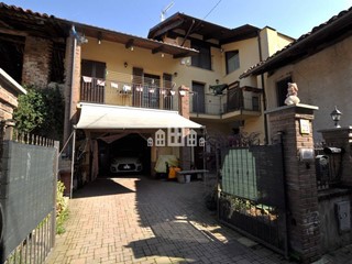 Casa Indipendente in Vendita a Favria, 179'000€, 140 m²
