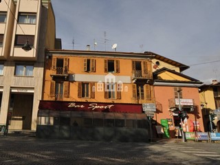 Ufficio in Vendita a Cuorgnè, 35'000€, 72 m²