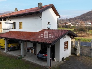 Casa Semi Indipendente in Vendita a Vistrorio, 105'000€, 149 m²