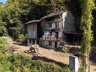Rustico in Vendita a Pont Canavese, 39'000€, 155 m²