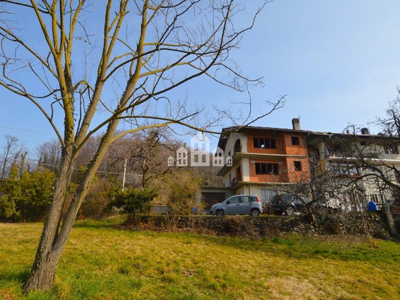 Casa Indipendente in Vendita a Val di Chy, 47'000€, 43 m²