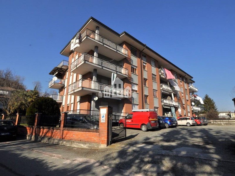 Trilocale in Vendita a Cuorgnè, 84'000&euro;, 60 m²