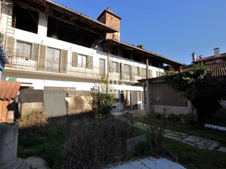 Casa Indipendente in Vendita a Ciconio, 45'000€, 107 m²
