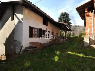 Casa Indipendente in Vendita a Cuorgnè, 95'000€, 112 m²