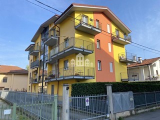 Trilocale in Vendita a Castellamonte, 99'000€, 70 m²