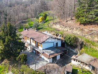 Casa Indipendente in Vendita a Prascorsano, 159'000€, 100 m²