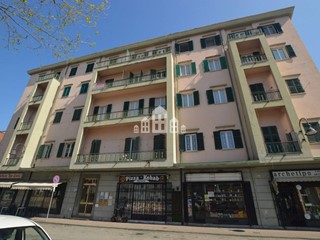 Appartamento in Vendita a Cuorgnè, 39'000€, 110 m²