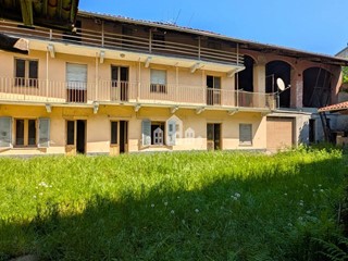 Casa Indipendente in Vendita a Settimo Rottaro, 78'000€, 184 m²