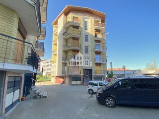 Bilocale in Vendita a Cuorgnè, 39'000€, 57 m²