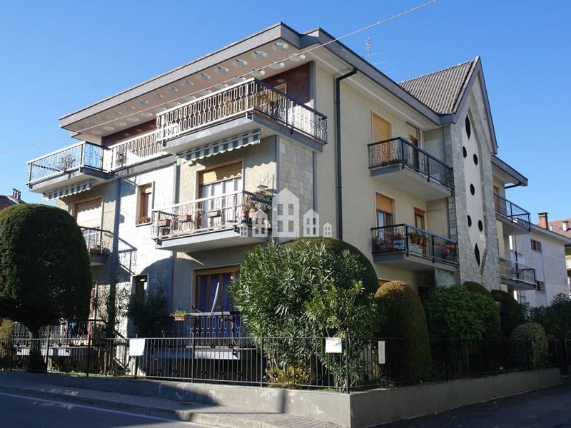 Attico in Vendita a Cuorgnè, 55'000€, 72 m²