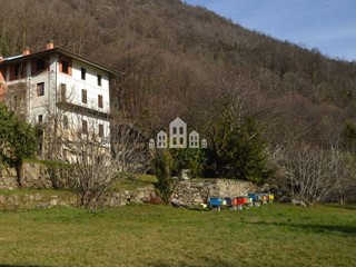 Casa Indipendente in Vendita a Lessolo, 75'000€, 137 m²