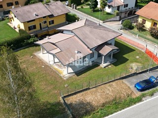 Villa in Vendita a San Martino Canavese, 189'000€, 220 m²