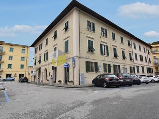Immobile commerciale in Vendita a Pisa, 99'000€, 55 m²