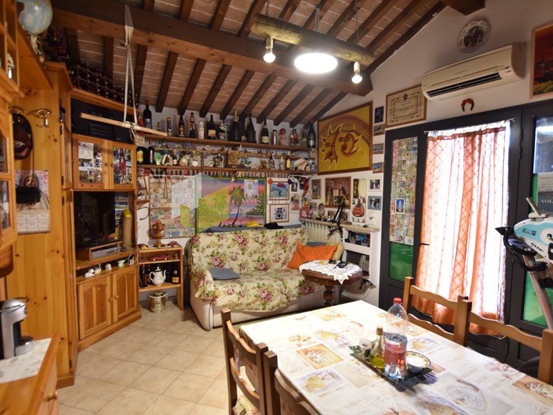 Casa Indipendente in Vendita a Cascina, 129'000€, 41 m²