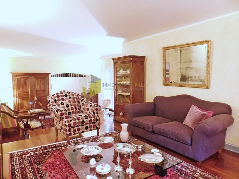 Villa in Vendita a San Giuliano Terme, 560'000€, 270 m²