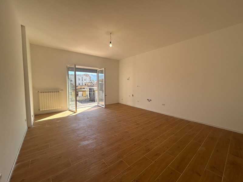 Quadrilocale in Vendita a Guidonia Montecelio, 176'000€, 110 m²