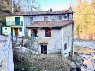Casa Indipendente in Vendita a Abetone Cutigliano, 50'000€, 124 m²