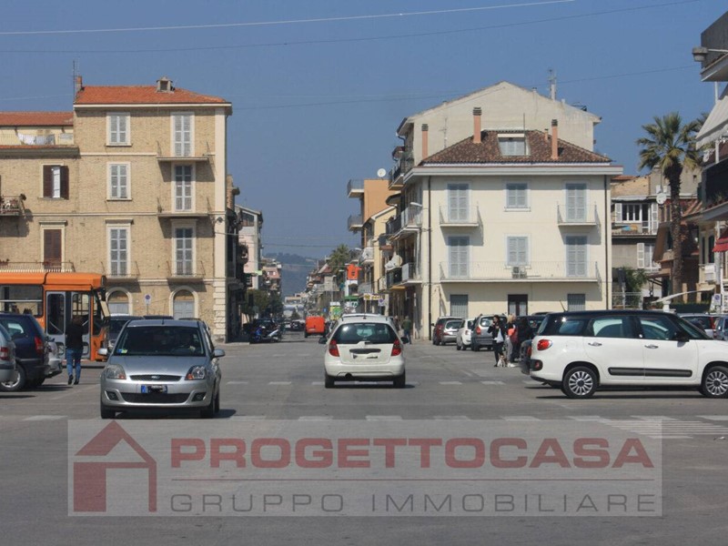 Appartamento in Vendita a San Benedetto del Tronto, 200'000€, 138 m²