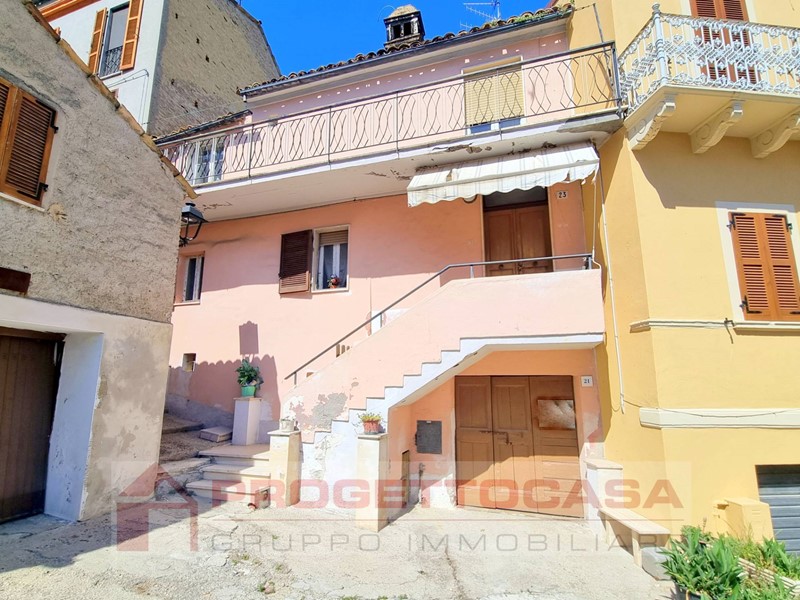 Casa Indipendente in Vendita a Monsampolo del Tronto, 50'000€, 100 m²
