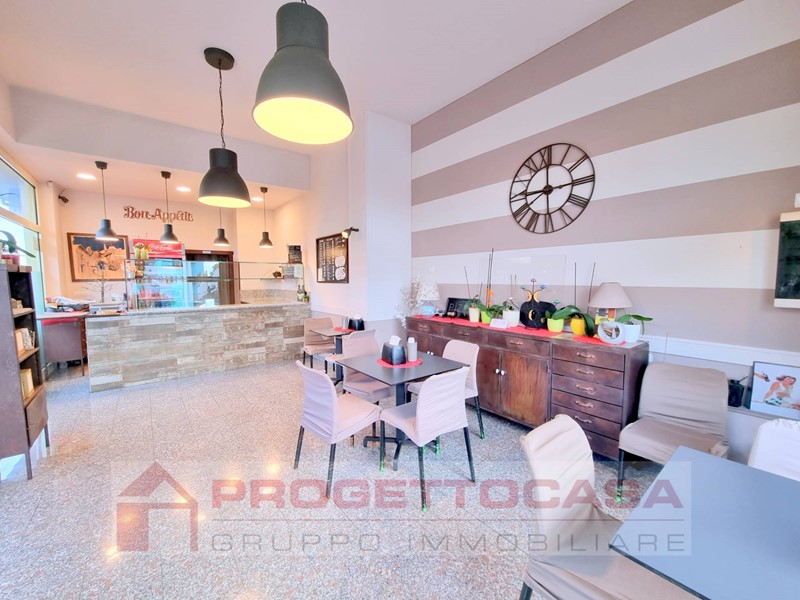 Attività commerciale in Vendita a Monteprandone, 80'000€, 70 m²