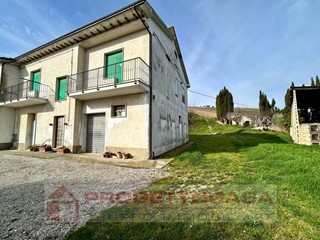 Casa Indipendente in Vendita a Ripatransone, 97'000€, 171 m²