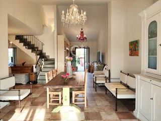 Villa in Vendita a Montalto di Castro, 595'000€, 300 m²