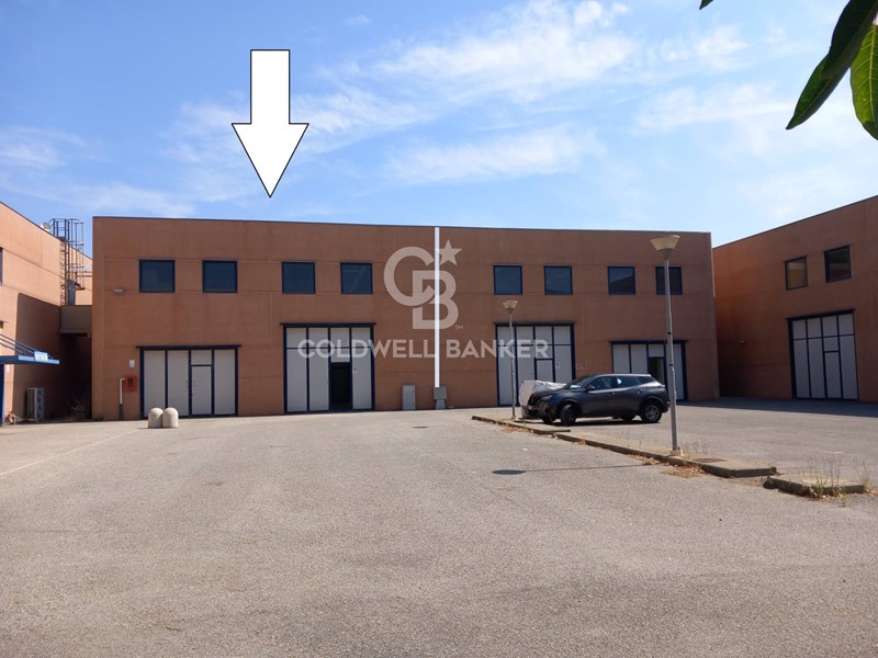 Immobile commerciale in Vendita a Orbetello, 396'000€, 398 m²