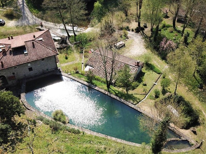 Rustico in Vendita a Borgo San Lorenzo, 1'470'000€, 1070 m², con Box