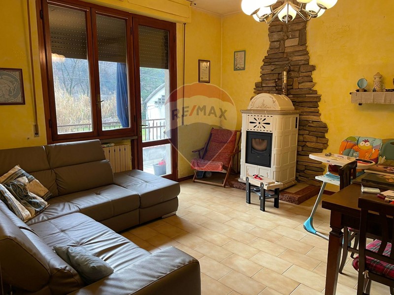 Appartamento in Vendita a Borgo a Mozzano, 120'000&euro;, 70 m²