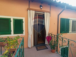 Appartamento in Vendita a Bagni di Lucca, 75'000€, 97 m²