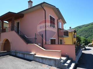 Quadrilocale in Vendita a Bagni di Lucca, 79'000€, 68 m²