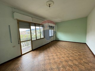 Appartamento in Vendita a Borgo a Mozzano, 300'000&euro;, 110 m²
