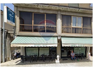 Immobile commerciale in Affitto a Barga, 1'200€, 100 m²