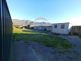 Capannone in Vendita a Capannori, 230'000€, 215 m²