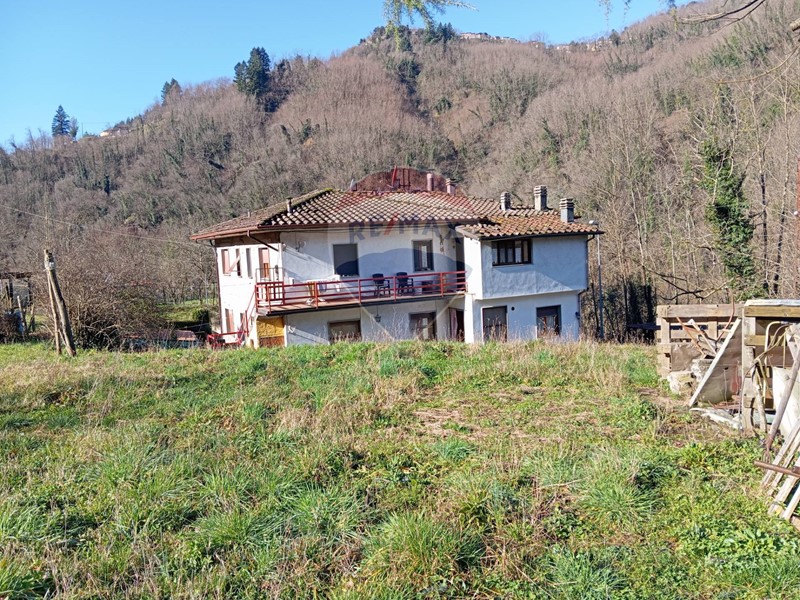 Appartamento in Vendita a Bagni di Lucca, 68'500€, 80 m²