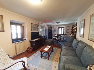 Casa Semi Indipendente in Vendita a Borgo a Mozzano, 119'000&euro;, 115 m²