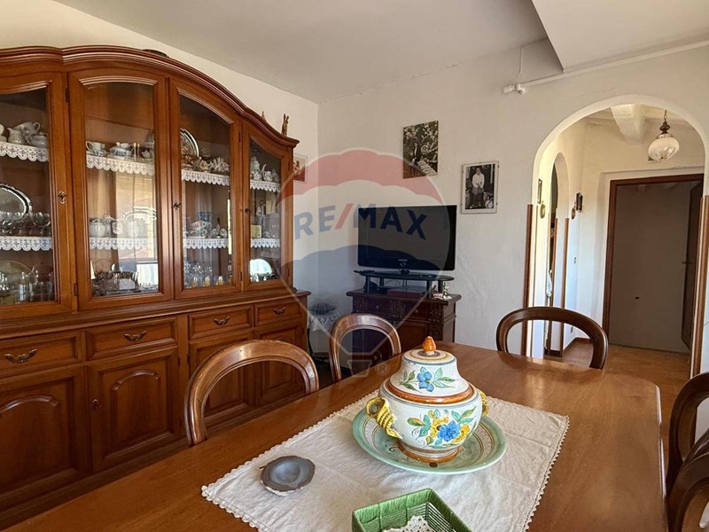 Appartamento in Vendita a Villa Basilica, 67'000€, 109 m²