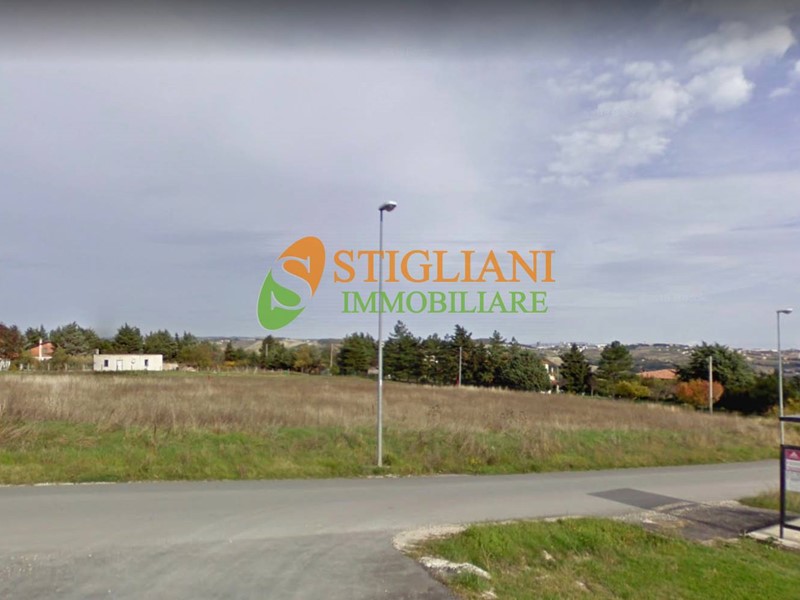 Villa in Vendita a Oratino, 290 m²