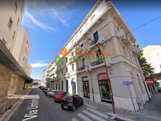 Immobile commerciale in Affitto a Campobasso, 420 m²