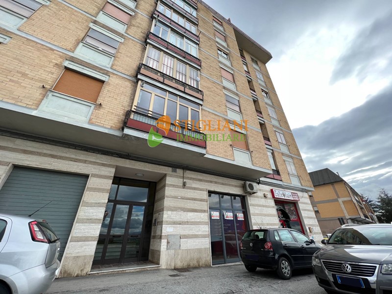 Immobile commerciale in Vendita a Campobasso, 119'000€, 70 m²