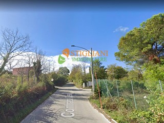 Villa in Vendita a Campobasso, 330'000€, 300 m²