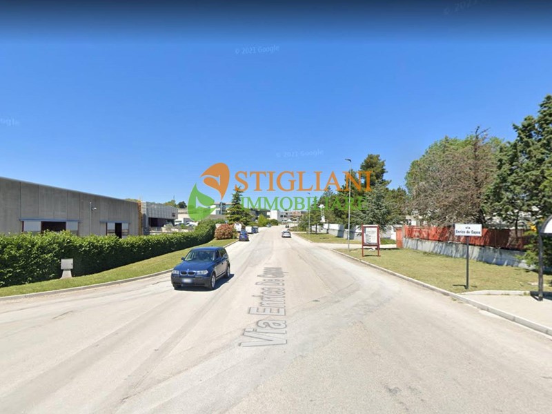 Ufficio in Affitto a Campobasso, 300 m²