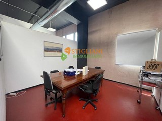 Ufficio in Affitto a Ripalimosani, 260 m²