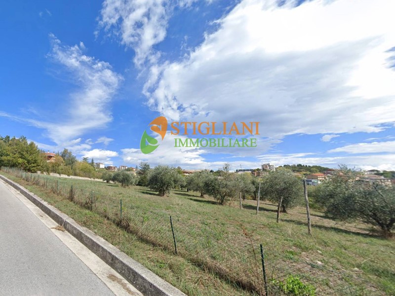 Terreno agricolo in Vendita a Campobasso, 37'000€, 3700 m²