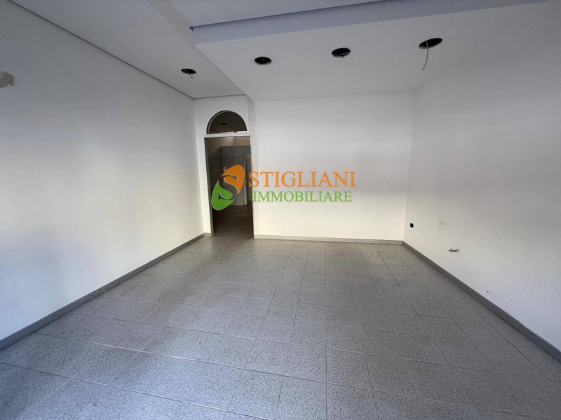Immobile commerciale in Vendita a Campobasso, 57'000€, 50 m²