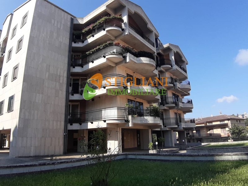 Ufficio in Vendita a Campobasso, 90'000€, 75 m²