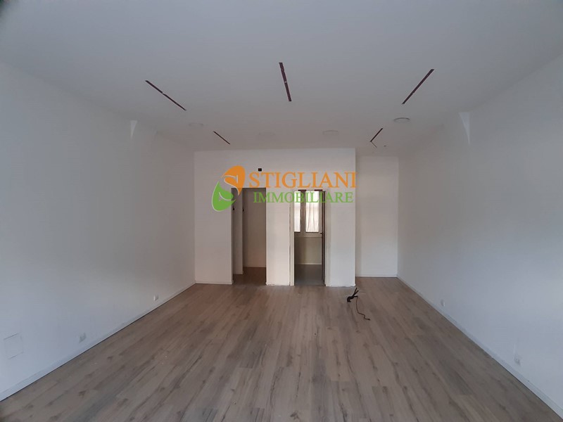 Immobile commerciale in Affitto a Campobasso, 60 m²
