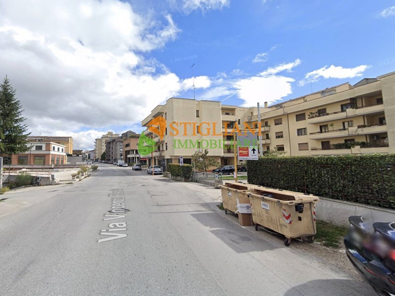 Ufficio in Affitto a Campobasso, 800&euro;, 100 m²